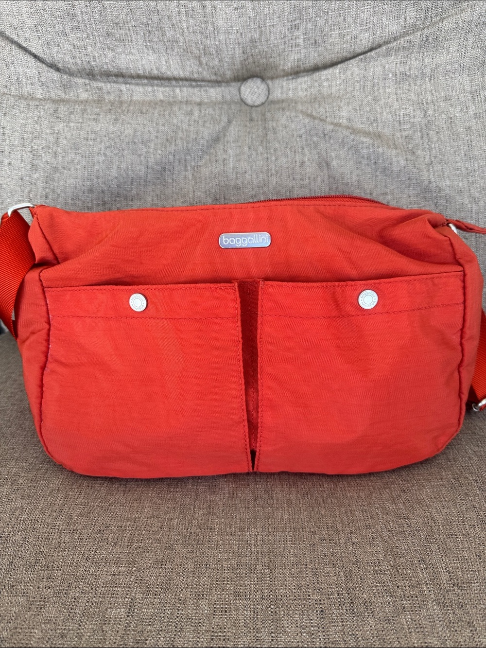 Baggallini Coral-Red Crossbody Messenger Bag